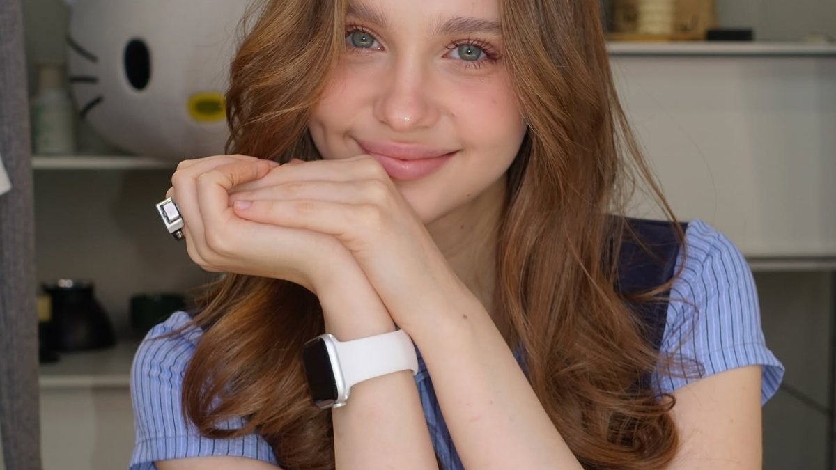 Diana Turova: Người mẫu Nga bất ngờ được nhắc tên khắp MXH