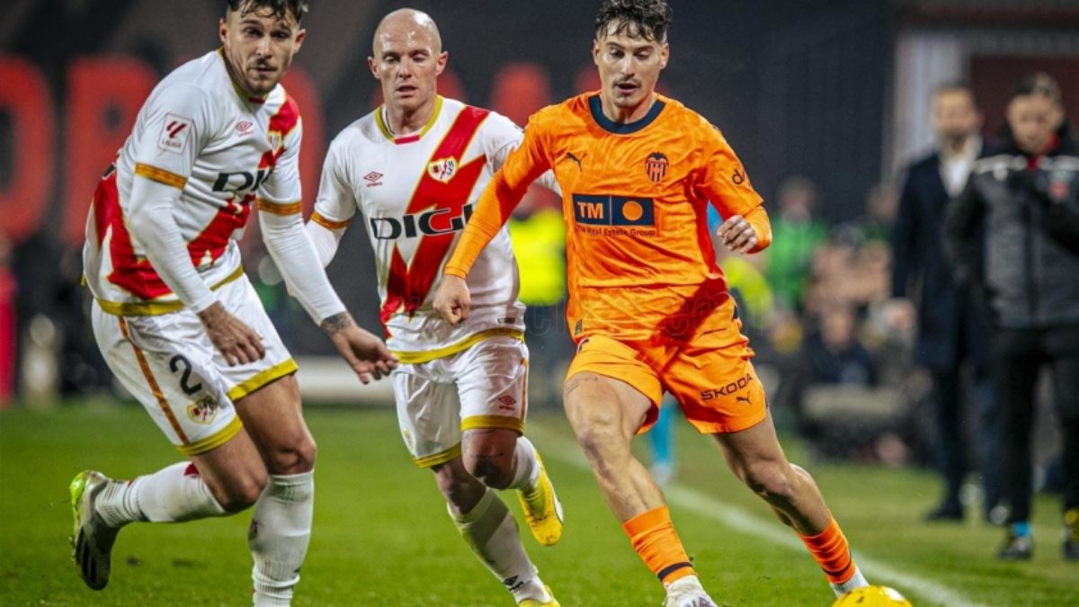 Nhận định bóng đá Valencia vs Rayo Vallecano 00h00 ngày 15/5: Hạ cánh an toàn